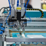 Materialien und Technologien: Die Revolution der modernen Schilderherstellung